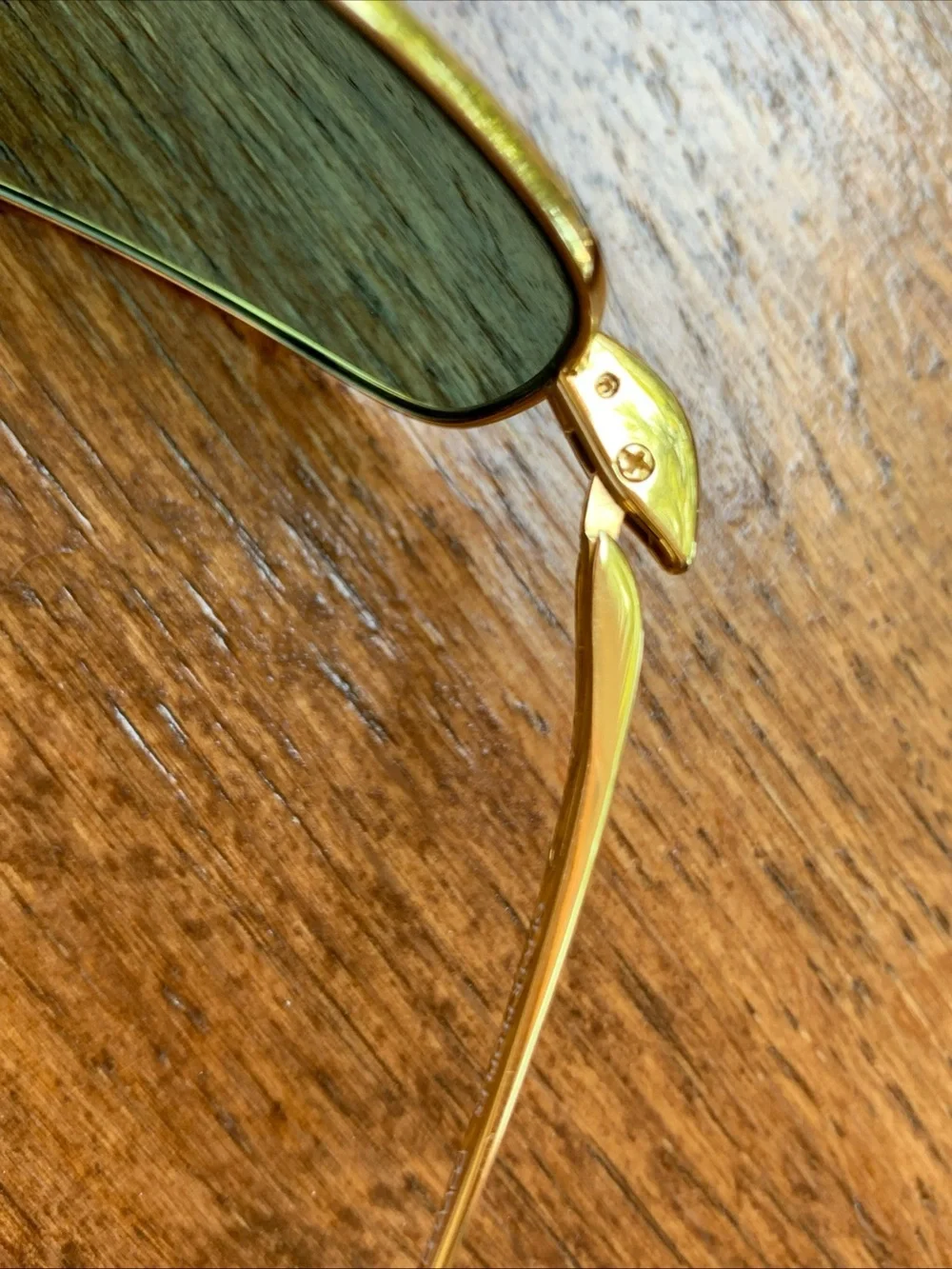 OLIVER PEOPLES TRUCE VFX POLARIZED Titanium 62 16-130 GOLD Frames GREEN Lens